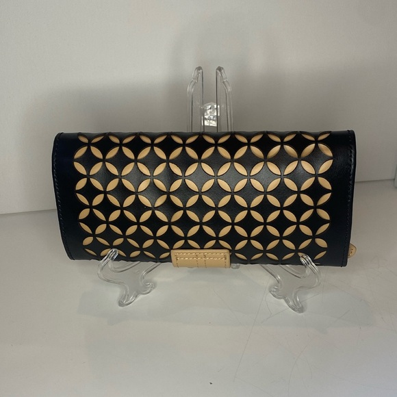 WOLF Chloé Jewelry Roll Black & Tan
Diamond Jewelry Wallet with Lusterloc NWT - Picture 3 of 13